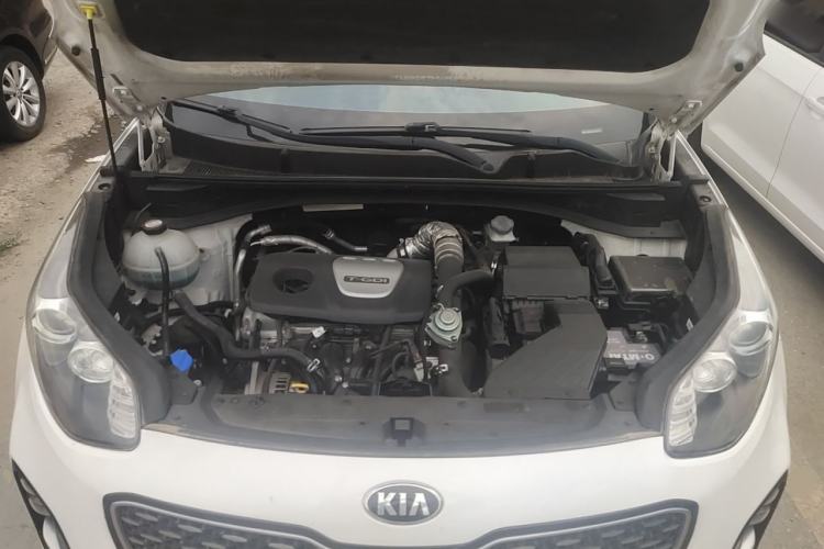 Used Kia KX5 2016 1.6T Automatic Two-Wheel Drive DLX Engine Bay