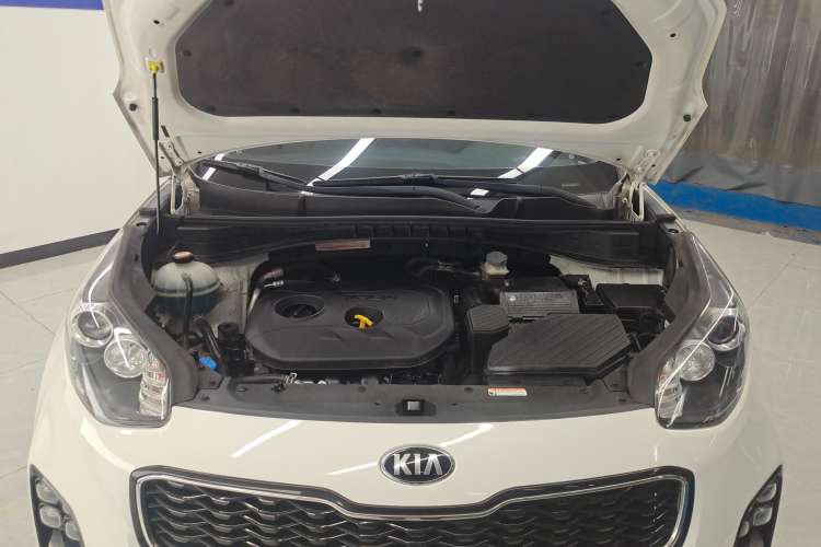Used Kia KX5 2016 2.0L Automatic 2WD GLS Engine Bay