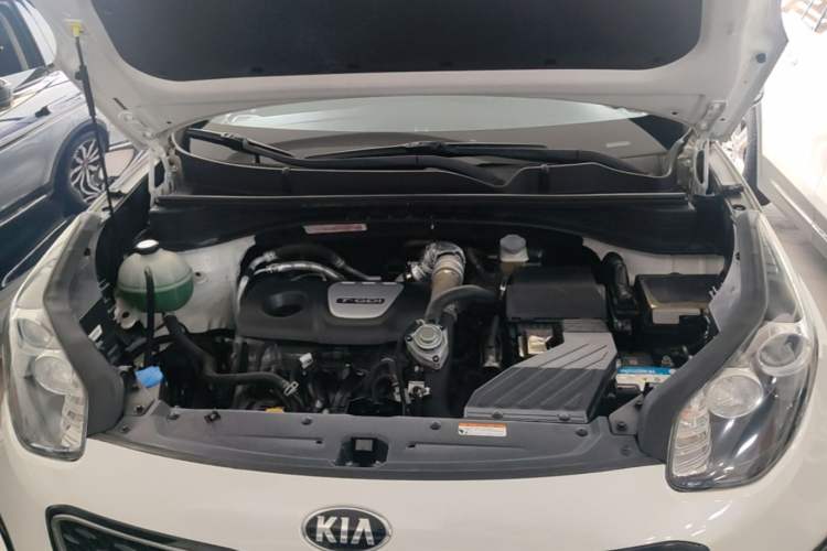 Used Kia KX5 2016 1.6T Automatic Two-Wheel Drive DLX Engine Bay