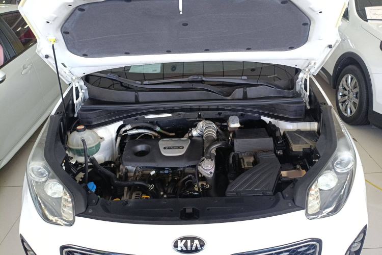 Used Kia KX5 2016 1.6T Automatic Two-Wheel Drive DLX Engine Bay