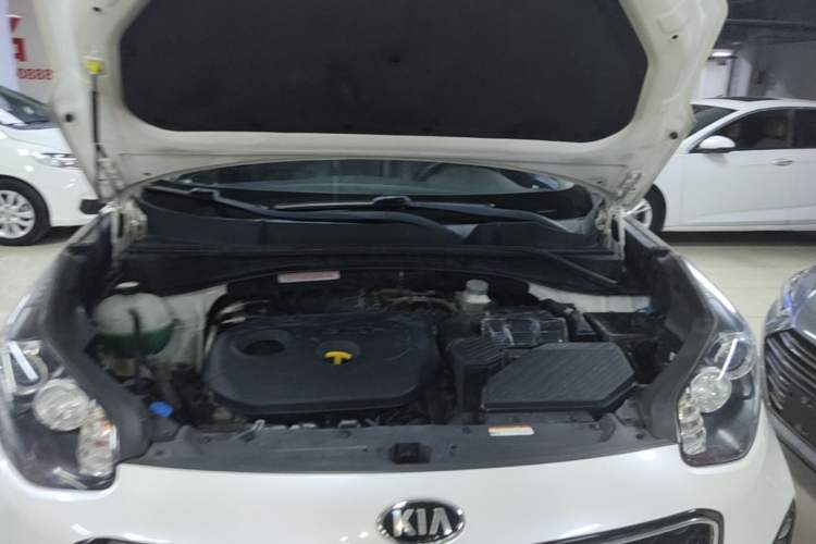 Used Kia KX5 2016 2.0L Automatic 2WD GLS Engine Bay