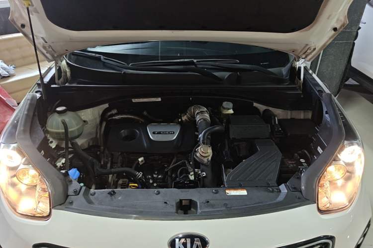 Used Kia KX5 2016 1.6T Automatic Two-Wheel Drive DLX Engine Bay