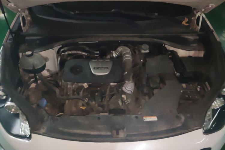 Used Kia KX5 2016 1.6T Automatic Two-Wheel Drive DLX Engine Bay