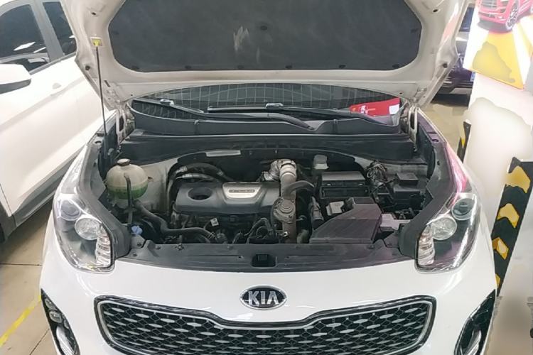 Used Kia KX5 2016 1.6T Automatic Two-Wheel Drive DLX Engine Bay