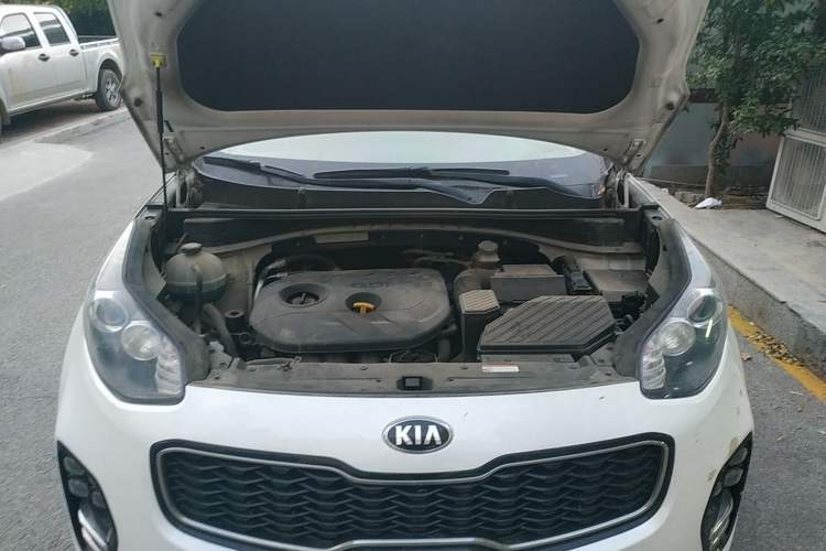 Used Kia KX5 2016 2.0L Automatic 2WD GLS Engine Bay