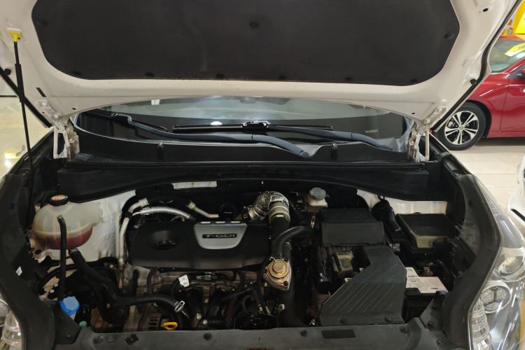 Used Kia KX5 2016 1.6T Automatic Two-Wheel Drive Premium Engine Bay