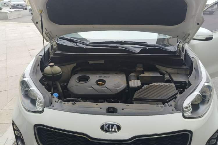 Used Kia KX5 2016 2.0L Automatic 2WD GLS Engine Bay