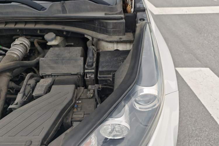 Used Kia KX5 2016 1.6T Automatic Two-Wheel Drive DLX Engine Bay Left