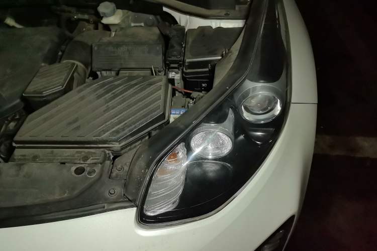 Used Kia KX5 2016 2.0L Automatic 2WD GLS Engine Bay Left