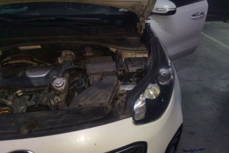 Used Kia KX5 2016 1.6T Automatic Two-Wheel Drive DLX Engine Bay Left