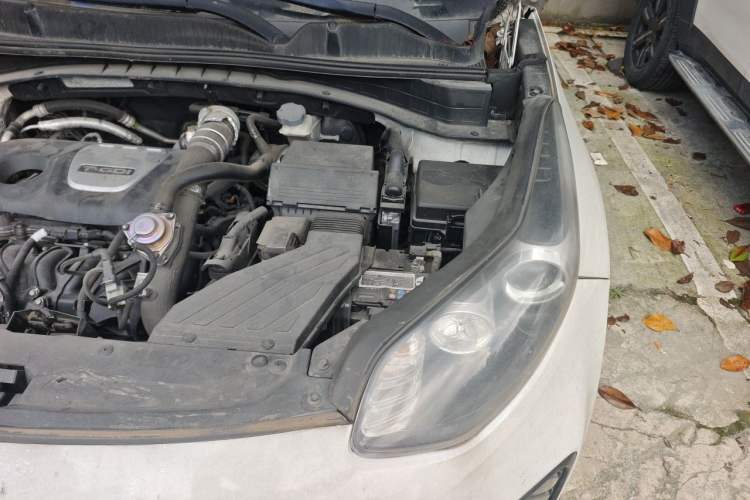 Used Kia KX5 2016 1.6T Automatic Two-Wheel Drive Premium Engine Bay Left
