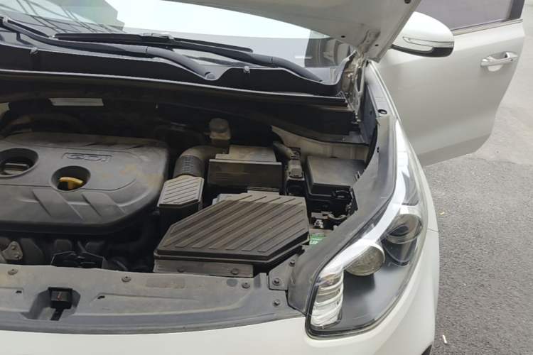 Used Kia KX5 2016 2.0L Automatic 2WD GLS Engine Bay Left