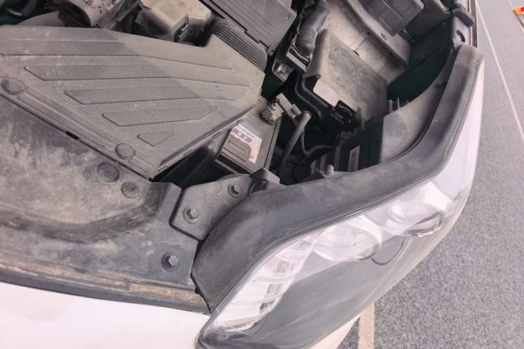 Used Kia KX5 2016 1.6T Automatic Two-Wheel Drive Premium Engine Bay Left