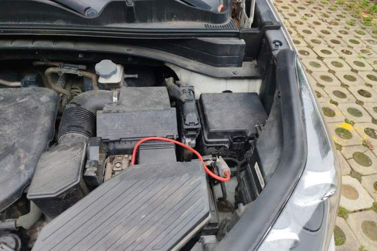 Used Kia KX5 2016 2.0L Automatic 2WD GLS Engine Bay Left