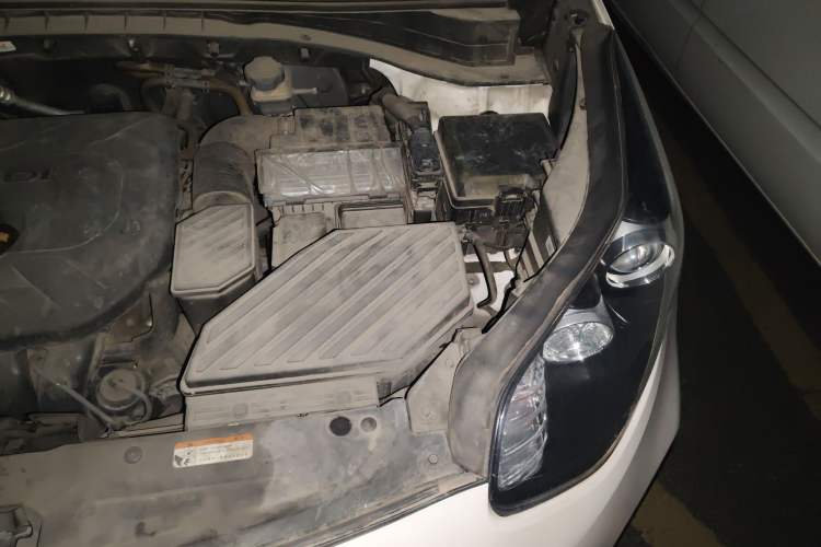 Used Kia KX5 2016 2.0L Automatic 2WD GLS Engine Bay Left