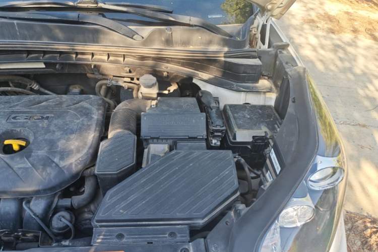 Used Kia KX5 2016 2.0L Automatic 2WD GLS Engine Bay Left