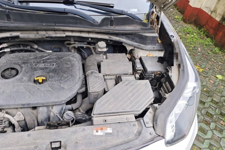 Used Kia KX5 2016 2.0L Automatic 2WD Premium Engine Bay Left