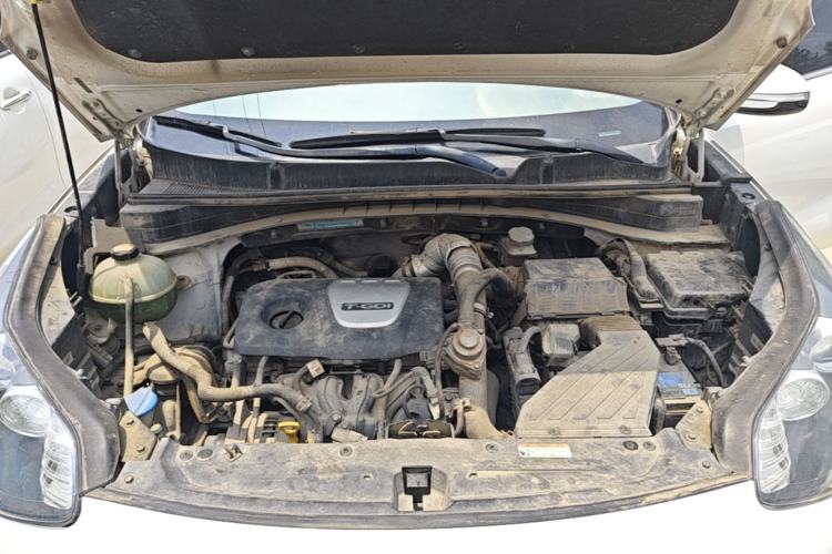 Used Kia KX5 2016 1.6T Automatic Two-Wheel Drive DLX Engine Bay