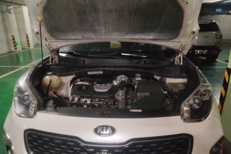 Used Kia KX5 2016 1.6T Automatic Two-Wheel Drive Premium Engine Bay