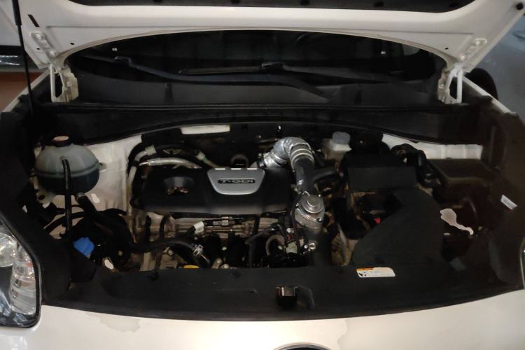 Used Kia KX5 2016 1.6T Automatic Two-Wheel Drive DLX Engine Bay