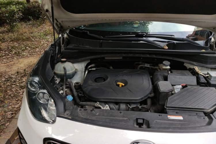 Used Kia KX5 2016 2.0L Automatic 2WD GLS Engine Bay Right