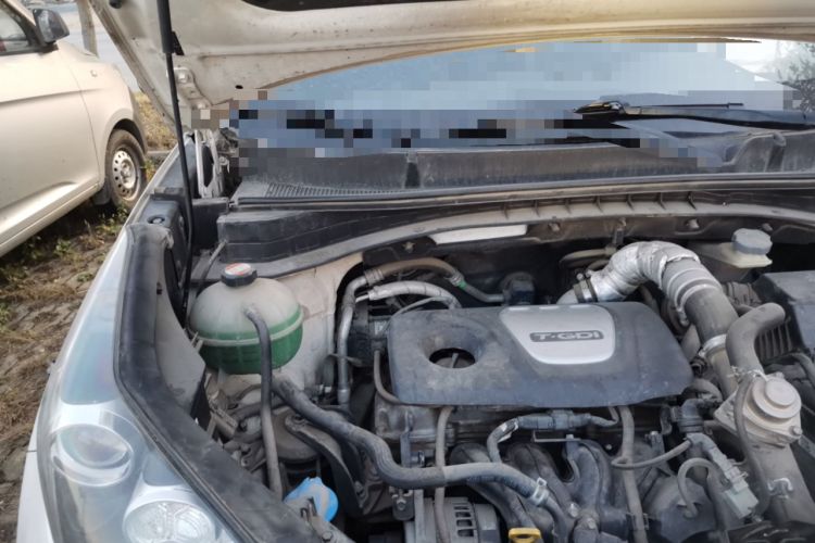 Used Kia KX5 2016 1.6T Automatic Two-Wheel Drive DLX Engine Bay Right
