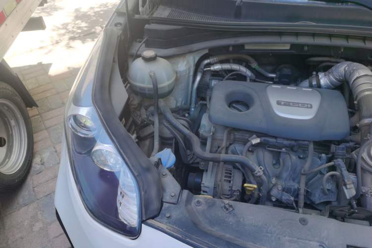 Used Kia KX5 2016 1.6T Automatic Two-Wheel Drive Premium Engine Bay Right