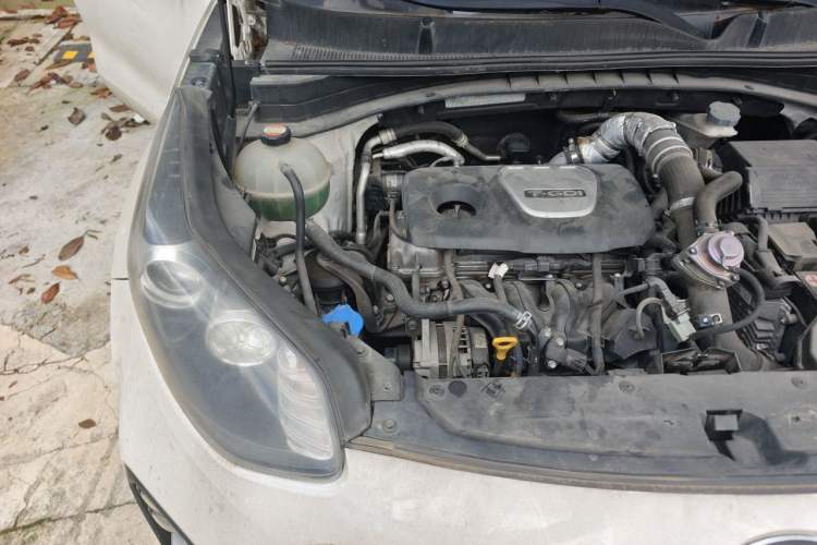 Used Kia KX5 2016 1.6T Automatic Two-Wheel Drive Premium Engine Bay Right