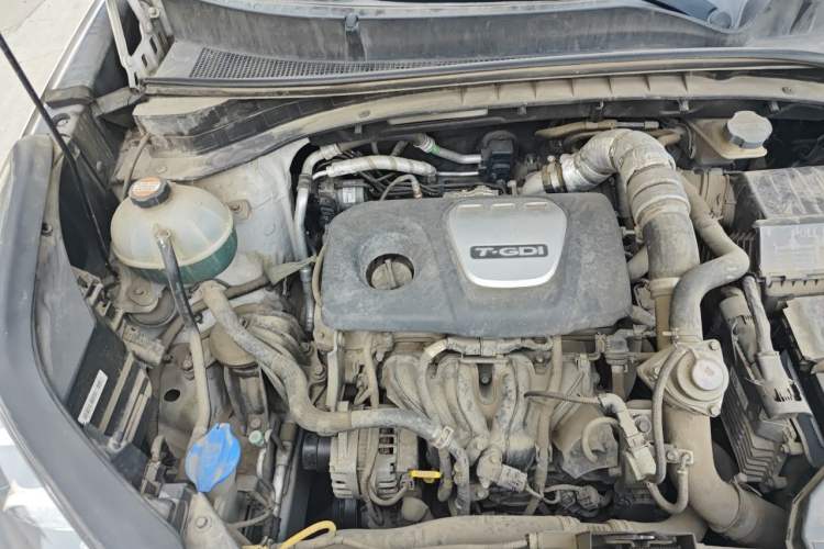 Used Kia KX5 2016 1.6T Automatic Two-Wheel Drive DLX Engine Bay Right