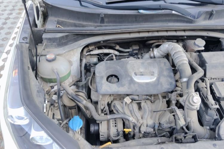 Used Kia KX5 2016 1.6T Automatic Two-Wheel Drive DLX Engine Bay Right