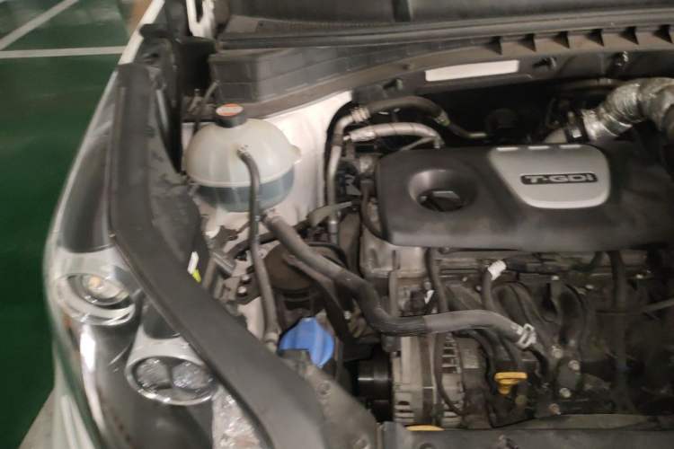 Used Kia KX5 2016 1.6T Automatic All-Wheel Drive Premium Engine Bay Right