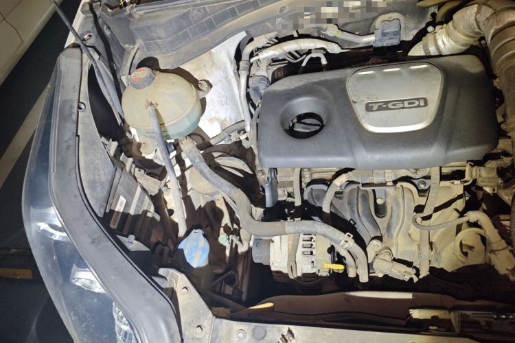 Used Kia KX5 2016 1.6T Automatic Two-Wheel Drive DLX Engine Bay Right