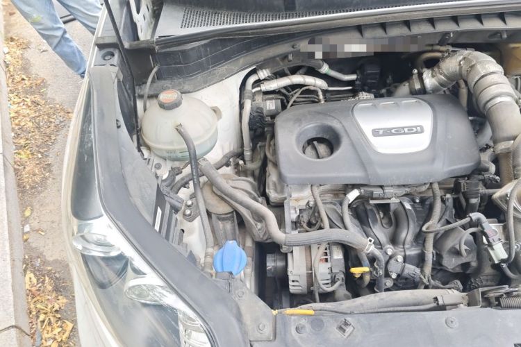 Used Kia KX5 2016 1.6T Automatic Two-Wheel Drive DLX Engine Bay Right