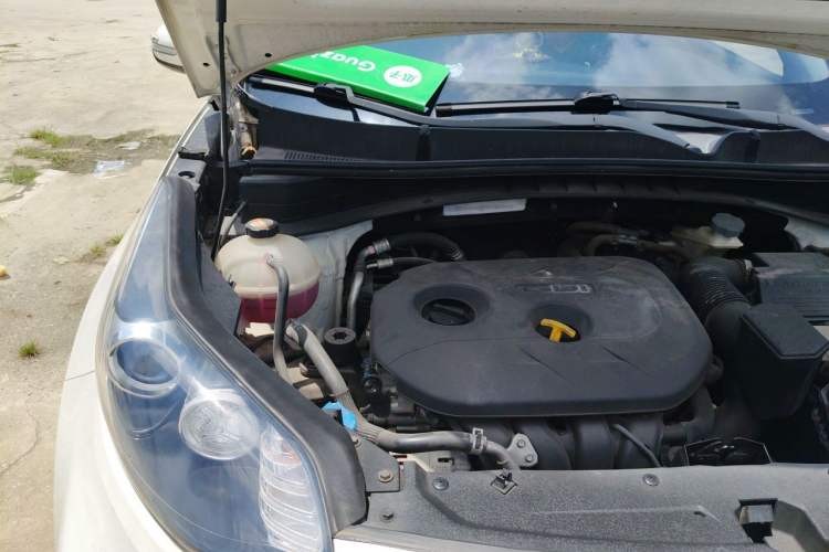 Used Kia KX5 2016 2.0L Automatic 2WD GLS Engine Bay Right