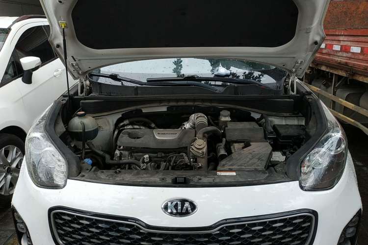 Used Kia KX5 2016 1.6T Automatic Two-Wheel Drive DLX Engine Bay