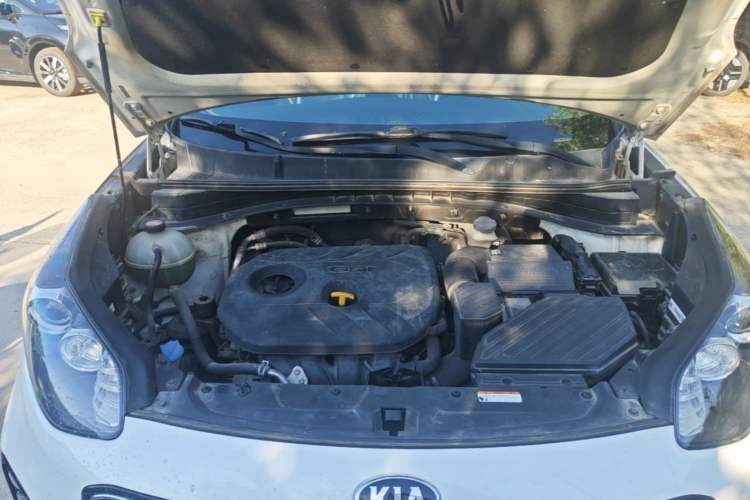 Used Kia KX5 2016 2.0L Automatic 2WD GLS Engine Bay