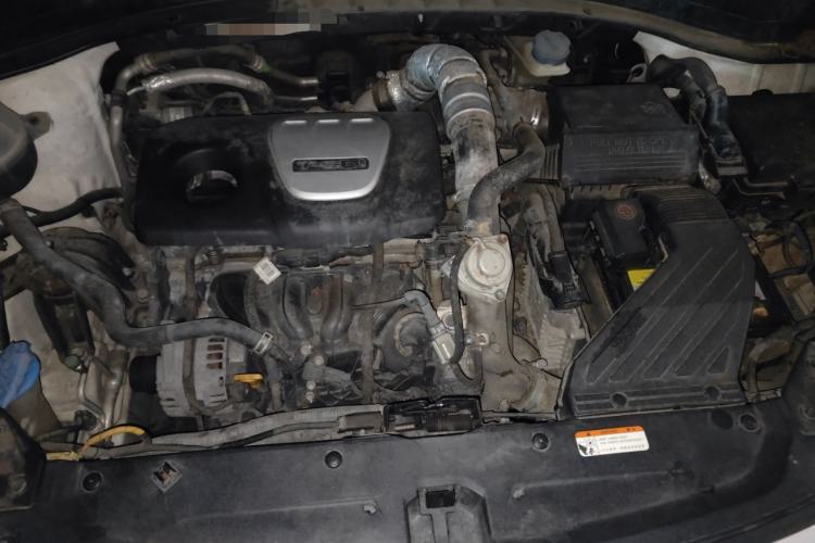 Used Kia KX5 2016 1.6T Automatic Two-Wheel Drive DLX Engine Bay
