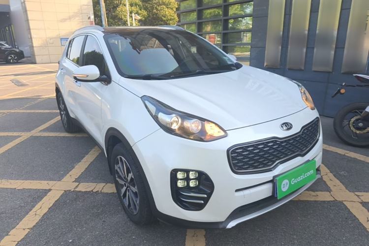 Used Kia KX5 2016 1.6T Automatic Two-Wheel Drive DLX Exterior 1