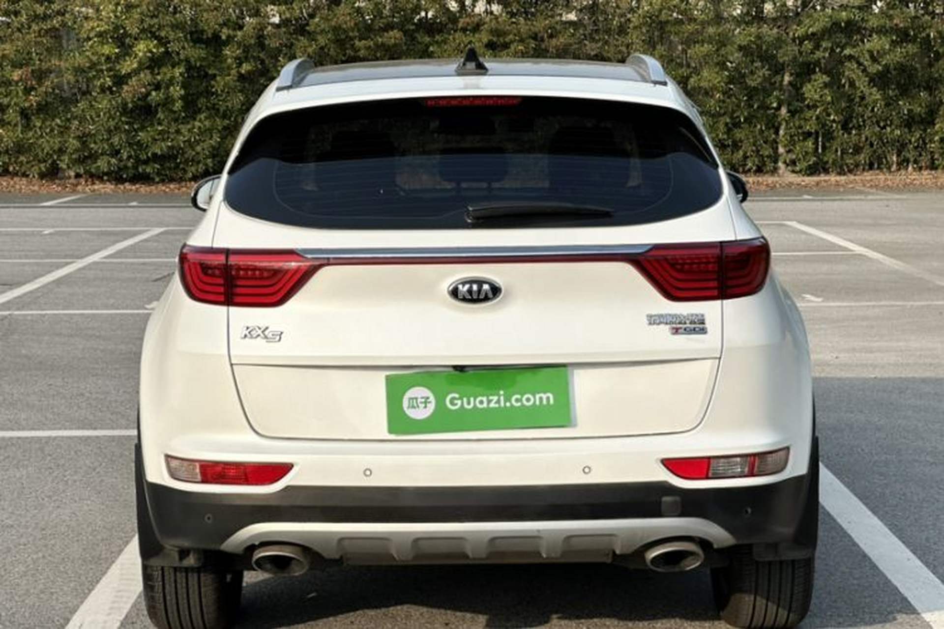 Used Kia KX5 2016 1.6T Automatic Two-Wheel Drive DLX Exterior 2