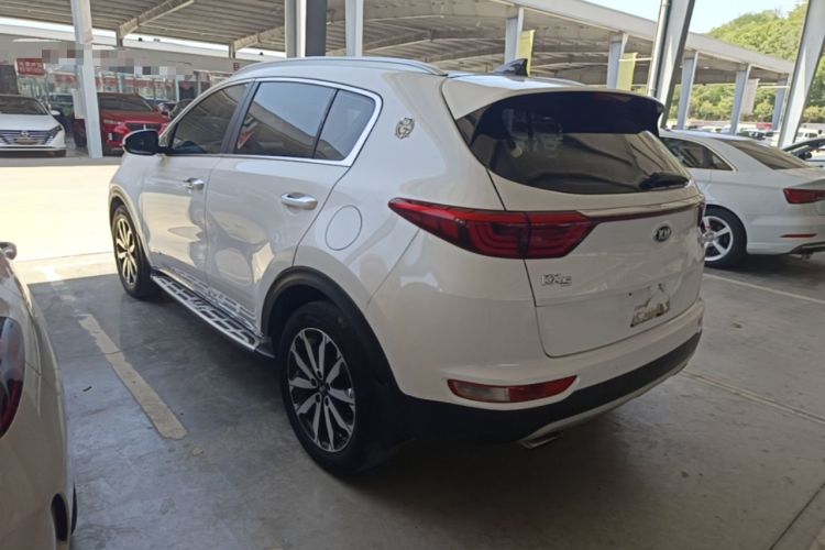 Used Kia KX5 2016 1.6T Automatic Two-Wheel Drive DLX Exterior 2