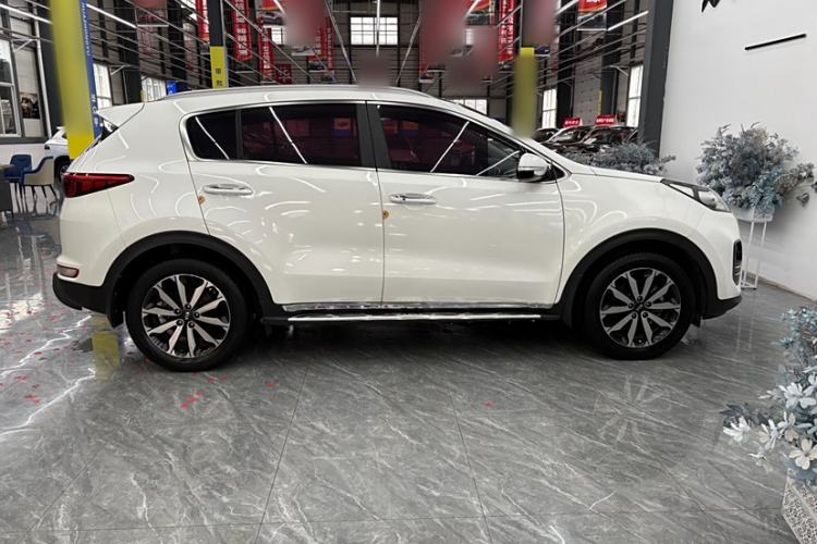 Used Kia KX5 2016 1.6T Automatic Two-Wheel Drive DLX Exterior 3