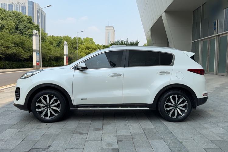 Used Kia KX5 2016 1.6T Automatic Two-Wheel Drive DLX Exterior 3