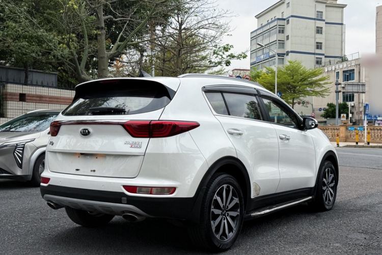 Used Kia KX5 2016 1.6T Automatic Two-Wheel Drive DLX Exterior 3