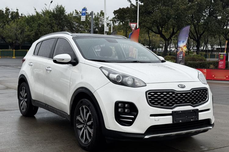 Used Kia KX5 2016 1.6T Automatic Two-Wheel Drive DLX Exterior 3