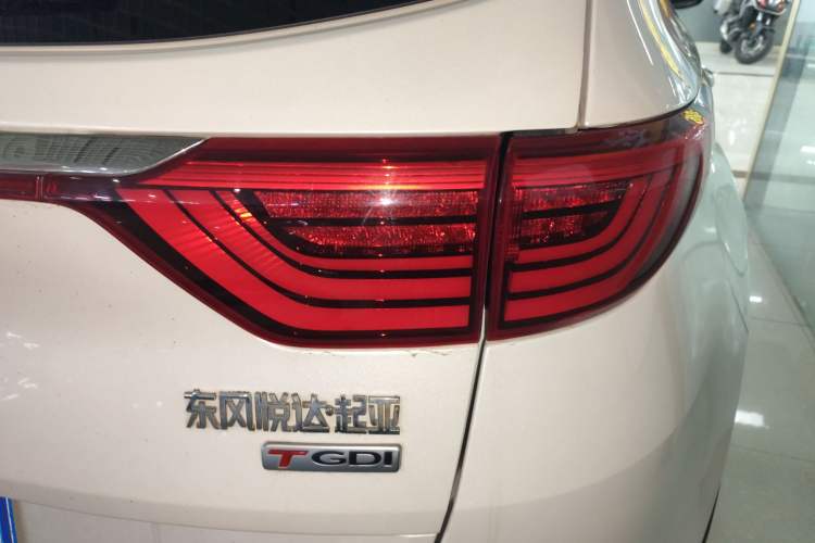 Used Kia KX5 2016 1.6T Automatic Two-Wheel Drive Premium Exterior 3