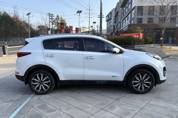 Used Kia KX5 2016 1.6T Automatic Two-Wheel Drive DLX Exterior 3