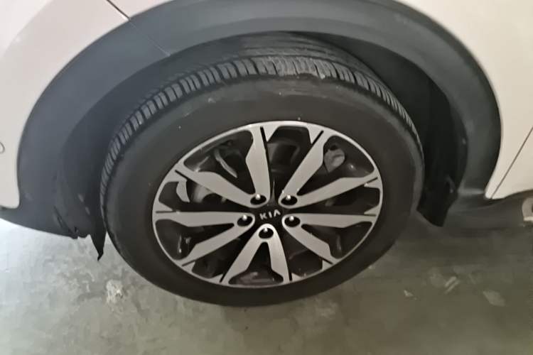 Used Kia KX5 2016 1.6T Automatic Two-Wheel Drive Premium Exterior 4