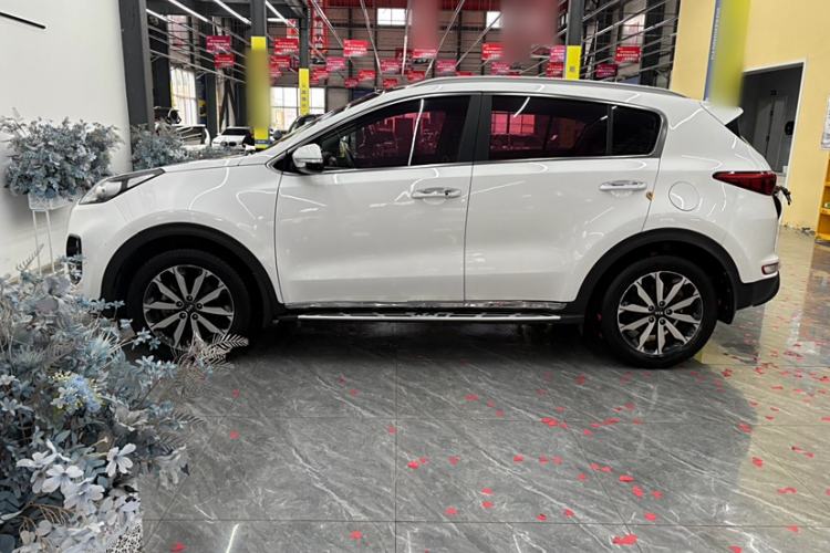 Used Kia KX5 2016 1.6T Automatic Two-Wheel Drive DLX Exterior 4