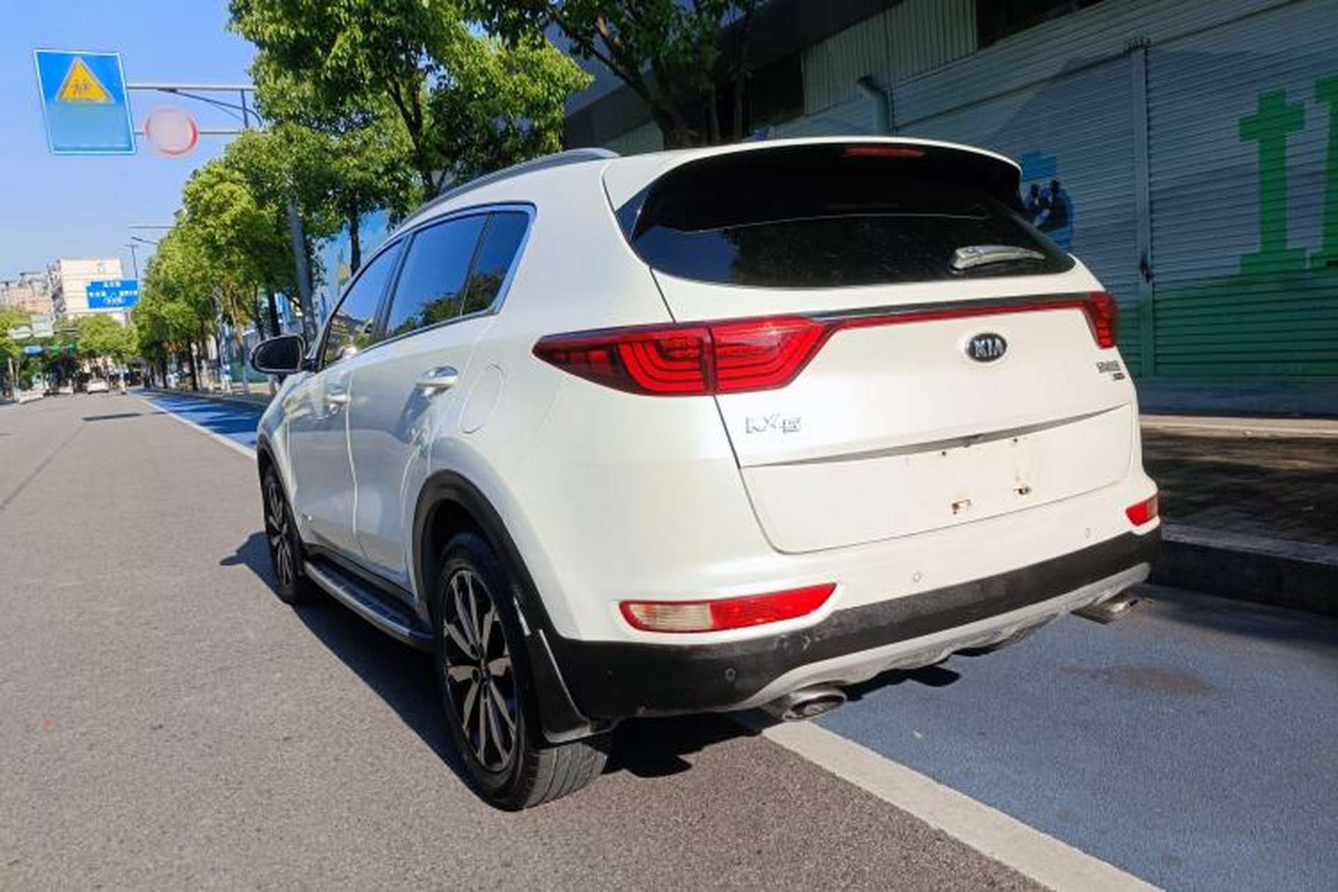 Used Kia KX5 2016 2.0L Automatic 2WD Premium Exterior 4