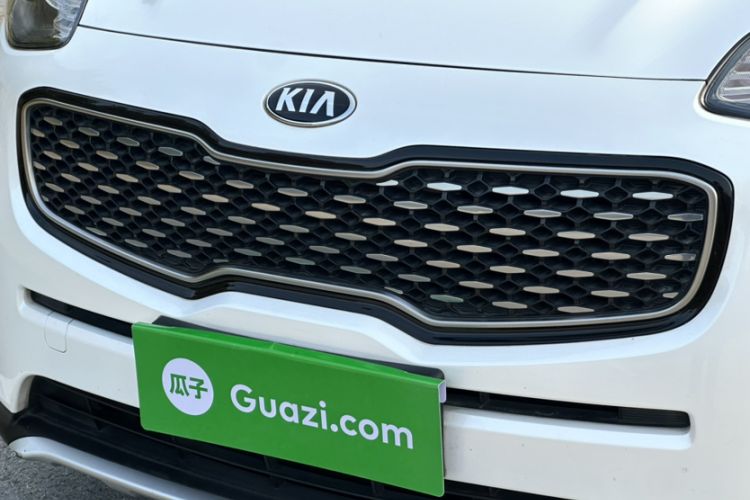 Used Kia KX5 2016 1.6T Automatic Two-Wheel Drive DLX Exterior 4